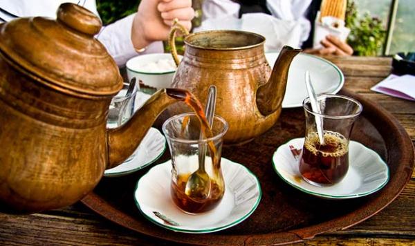 Подарки из Турции — сувениры навсегда. Чай, чайник и стаканы.