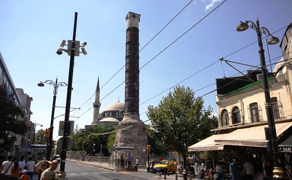 http://istanbul-city.ru/wp-content/uploads/2016/06/chemberlitas-stambul-turcia.jpg