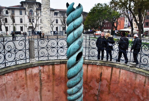 Змеиная колонна, Стамбул, Турция